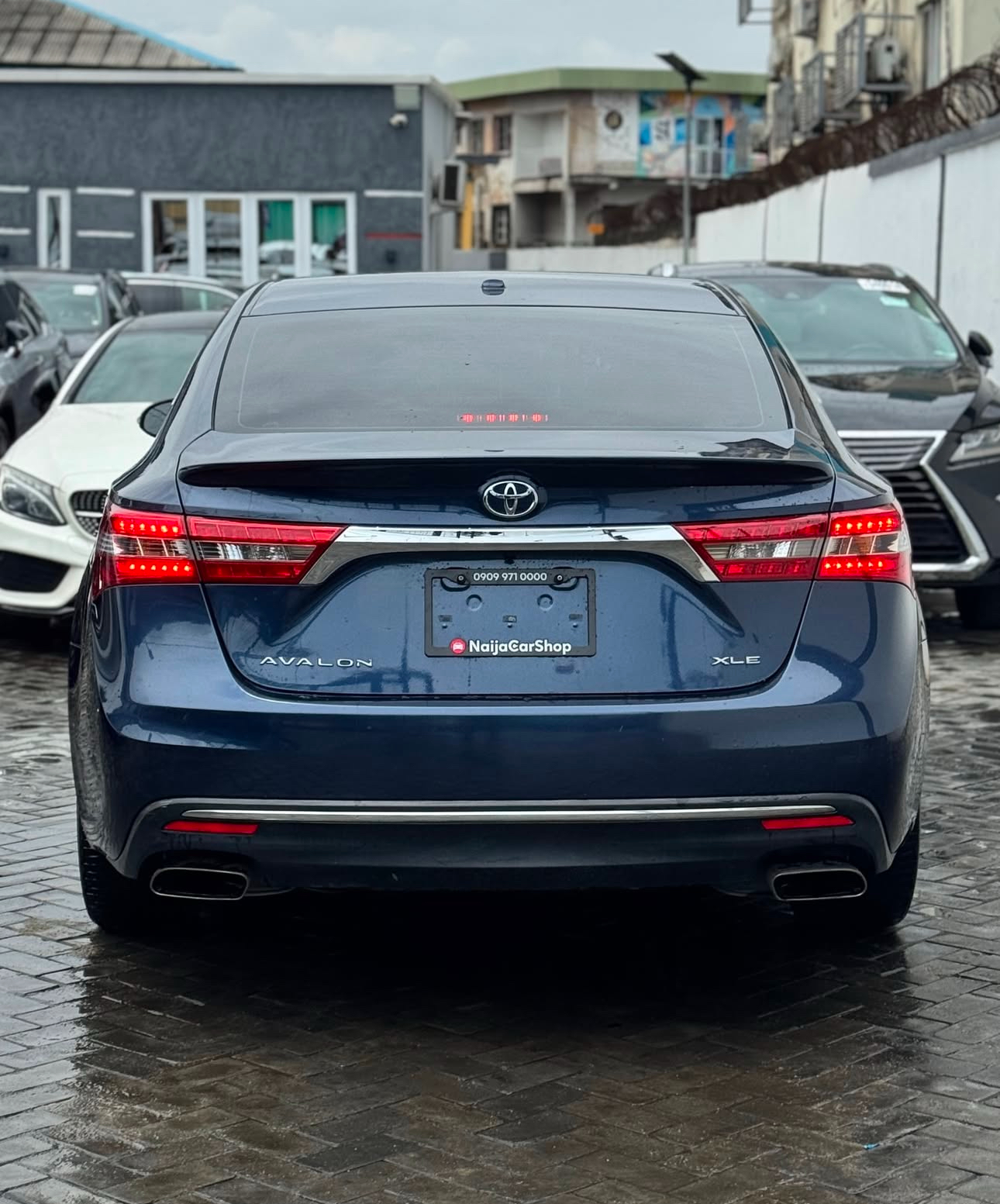 2017 Toyota Avalon XLE