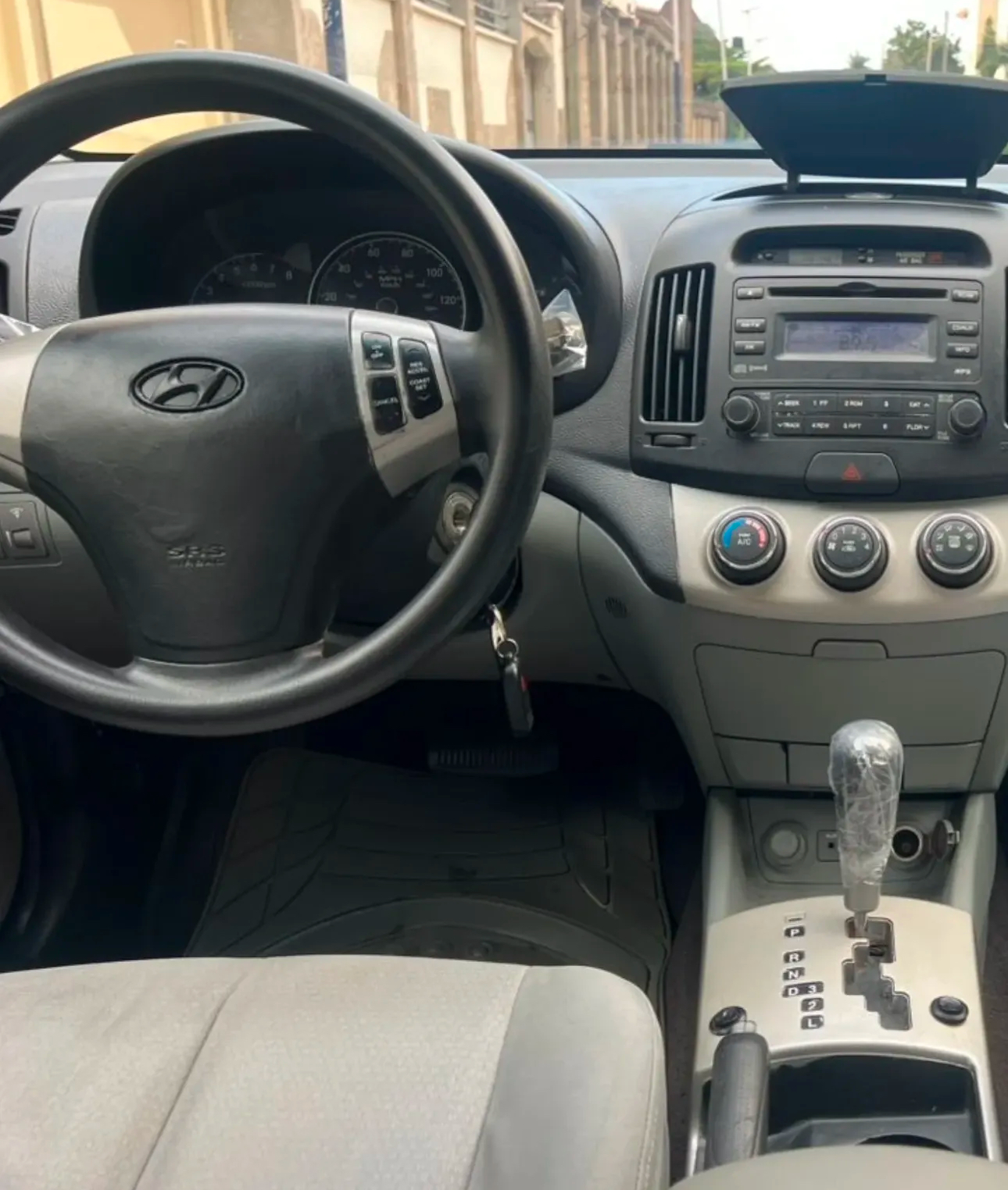 Very clean Nigerian used Hyundai Elantra