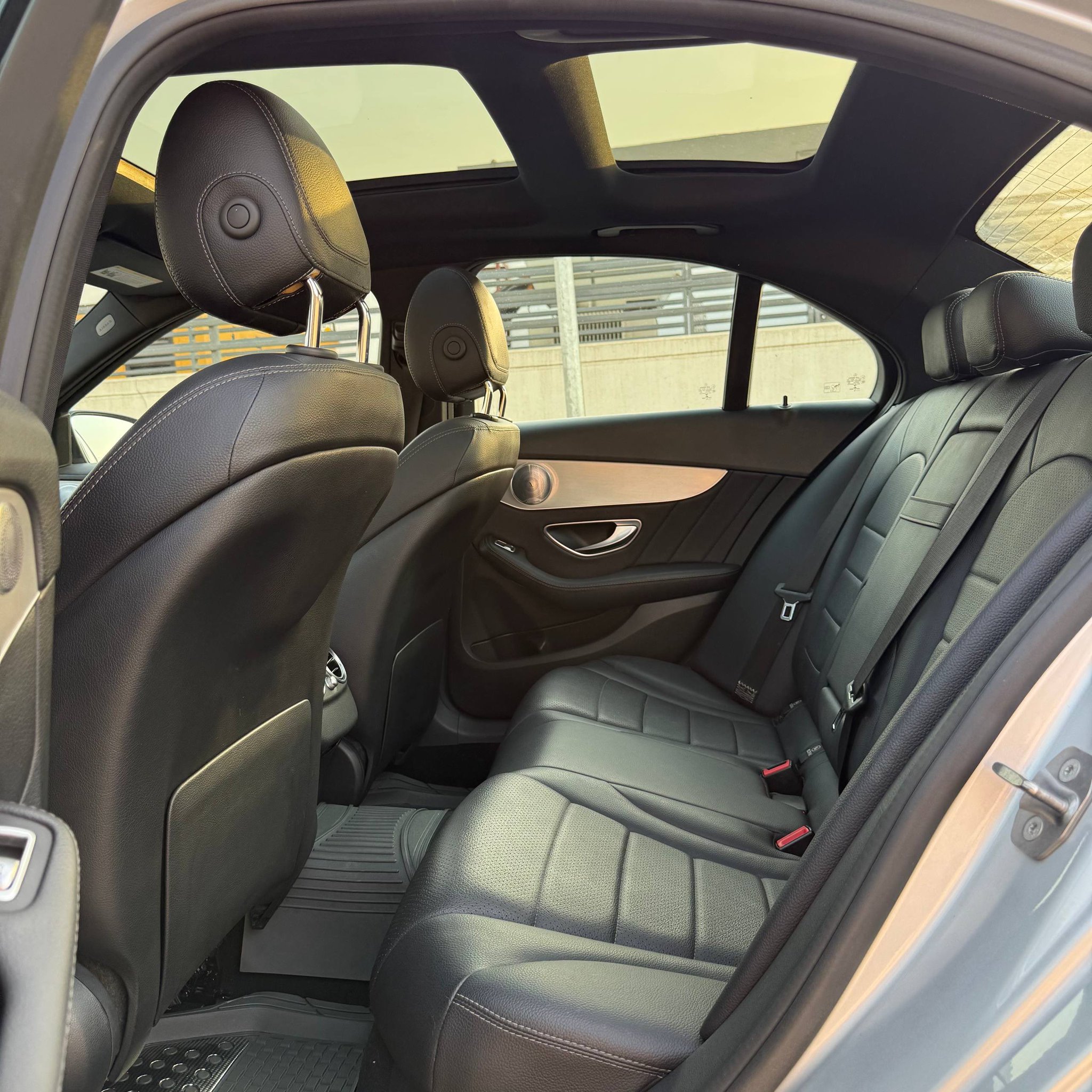 Foreign Used 2018 Mercedes Benz c300